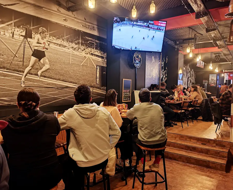 Ambiance au pub Les Gosses du Québec Fribourg – photo 1