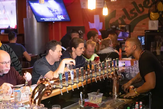 Ambiance au pub Les Gosses du Québec Lausanne – photo 6